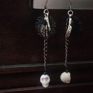 Ghostly skull earrings